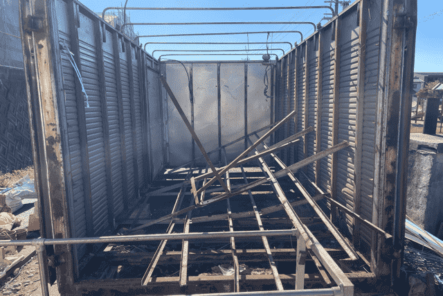 豊田市コンテナ撤去作業風景2