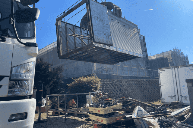 豊田市コンテナ撤去作業風景3