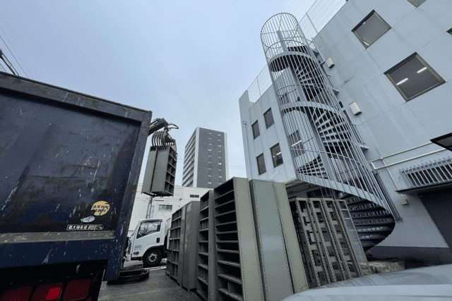 名古屋市昭和区スチール棚を回収