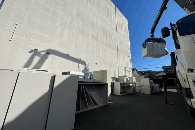 愛知県春日井市 金属スクラップ回収風景